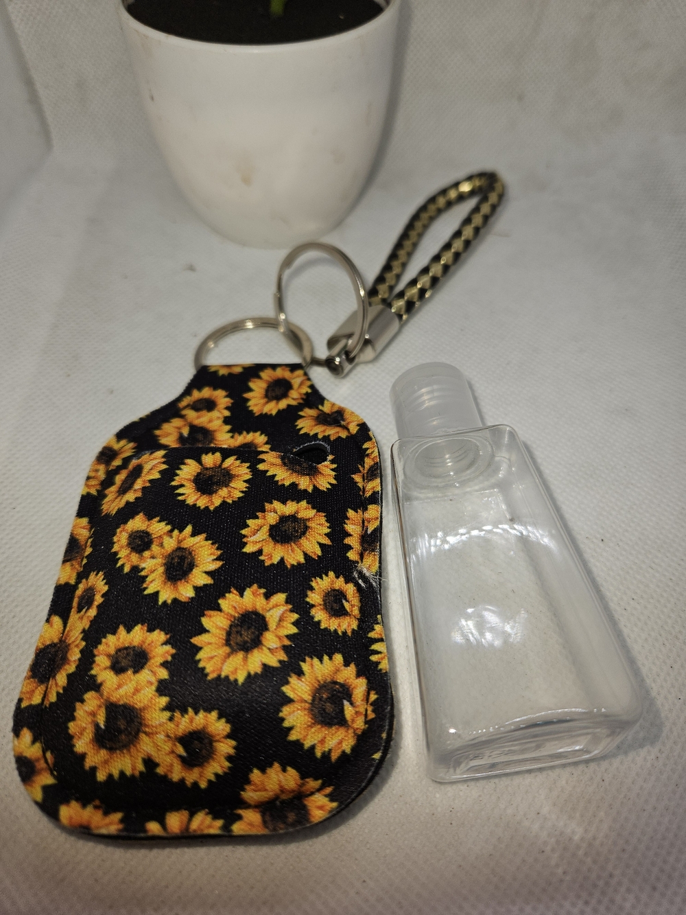Sunflower Print Keychain Hand Sanitizer Holder – Black/Yellow